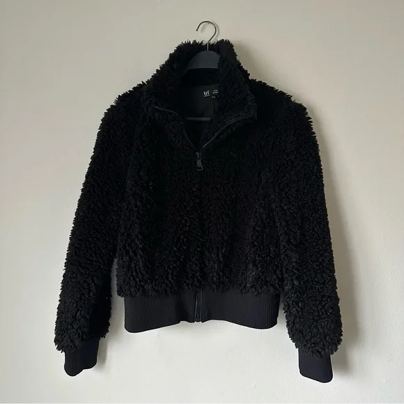 Zara black 2025 teddy jacket